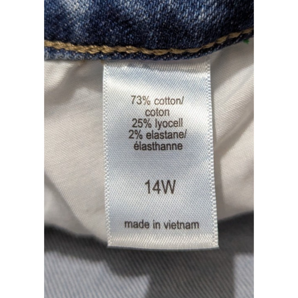 M Jeans by Maurices sz 14W Crop denim Jeans org. fit mid rise distressed 4284 - Picture 7 of 7